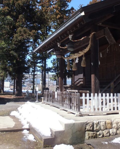 日枝神社　残雪