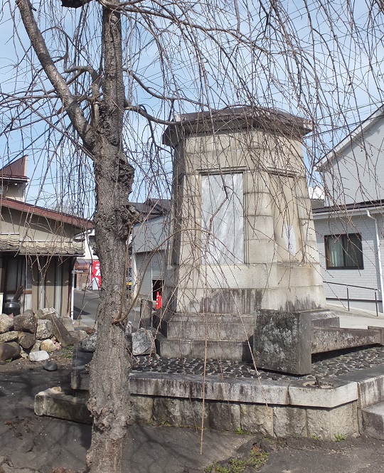 雷神社の横