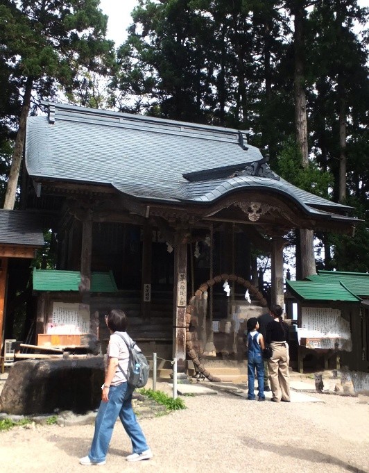 白山神社